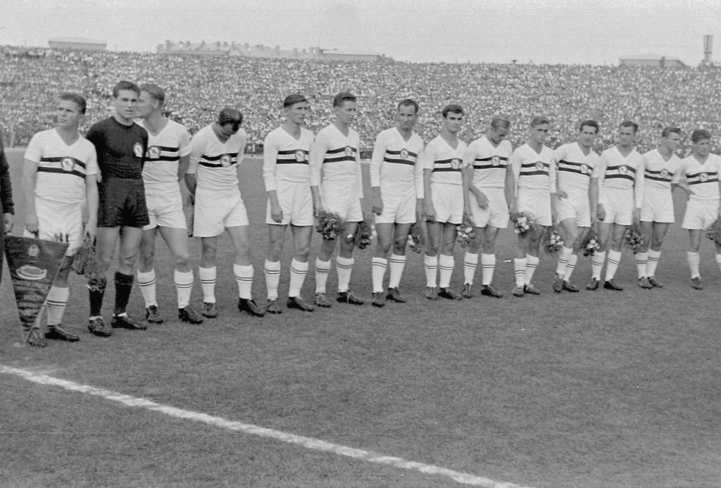 A Honvéd avatta fel a Népstadiont 1953.08.20-án