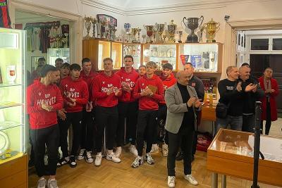 A JÖVŐ TEHETSÉGEITŐL AZ ÉLETMŰDÍJAS LEGENDÁKIG – DÍJÁTADÓ KISPESTEN